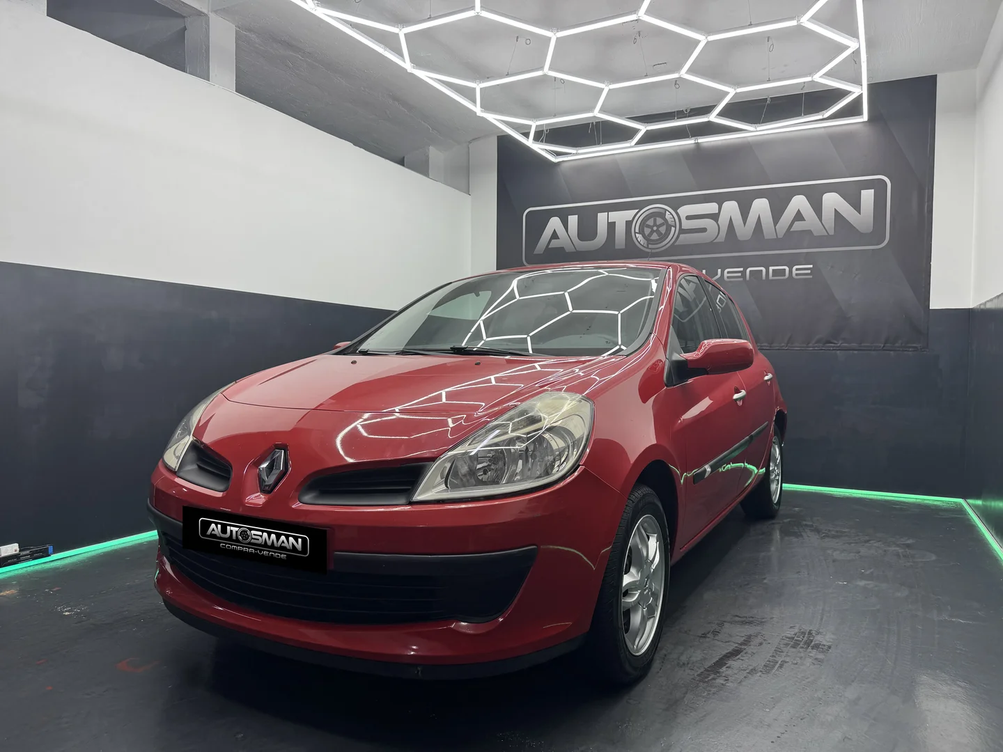 RENAULT Clio Emotion 1.5DCI85 eco2 2008 Diésel Rojo - Vista lateral